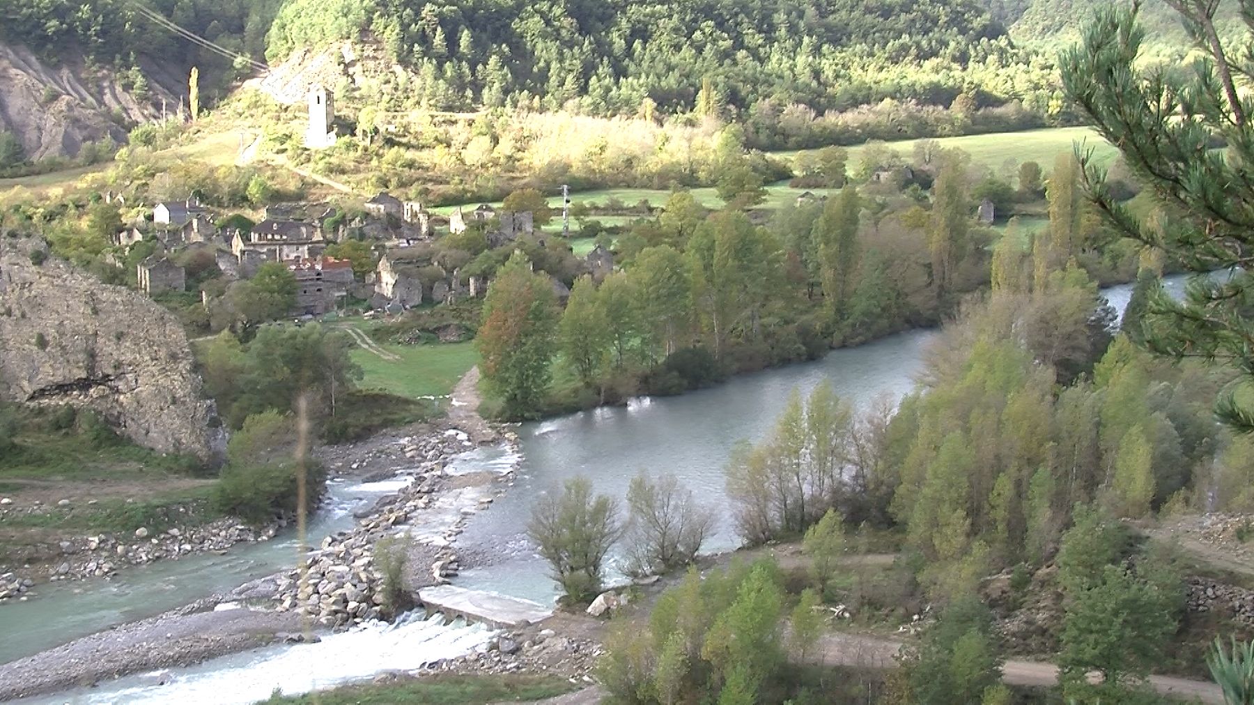 Jánovas en Octubre 2018. Foto: SobrarbeDigital Jánovas en Octubre 2018. Foto: SobrarbeDigital