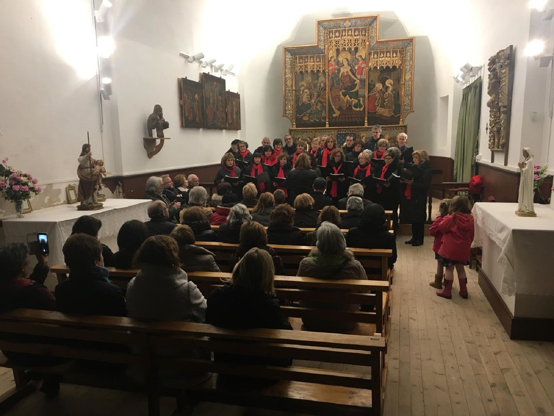 Nueva iluminación en la iglesia Nueva iluminación en la iglesia