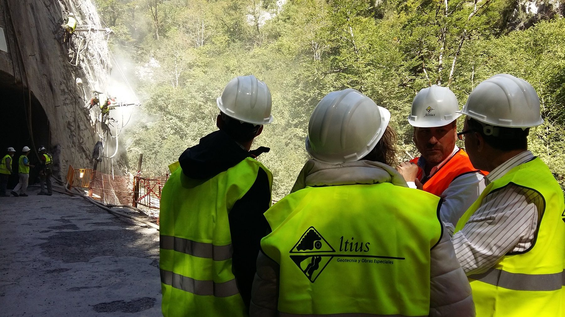 Tras el periodo festivo se cerrará durante 10 días para terminar los trabajos en el firme