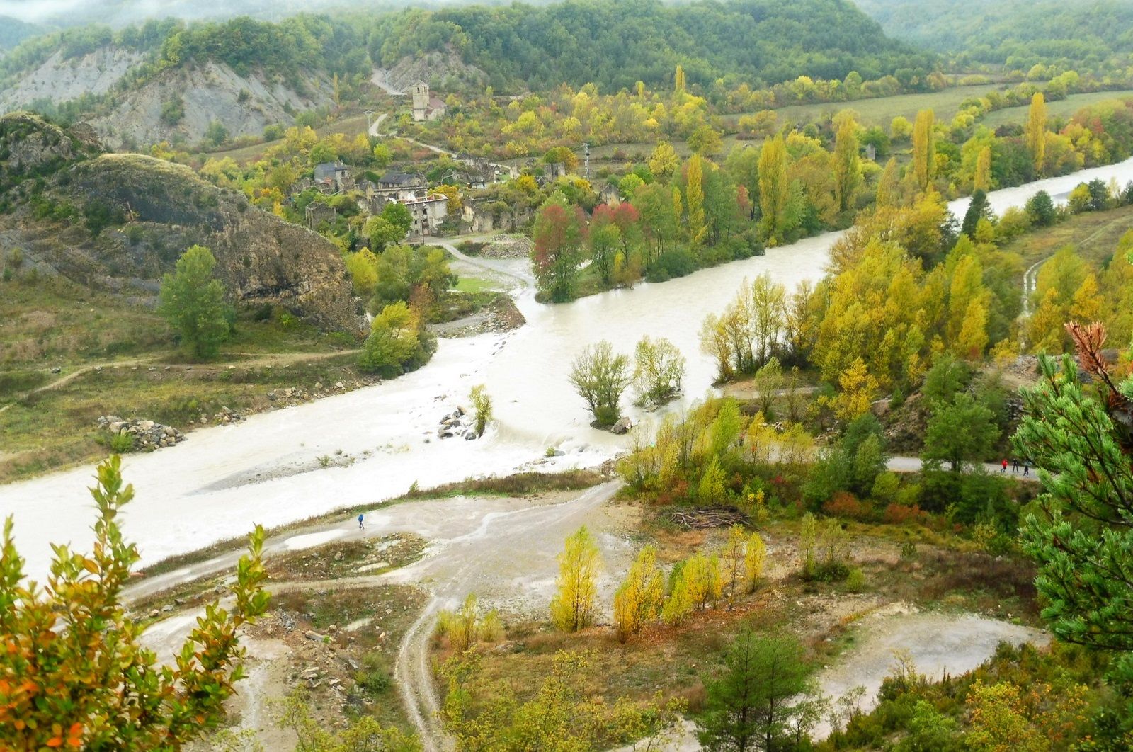 Alrededor de 65.000 pescadores practican este deporte en Aragón.