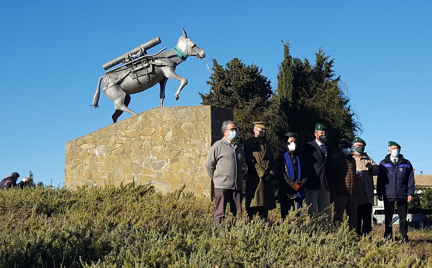Acto de homenaje al Mulo en Montaña