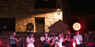 Caamaño & Ameixeiras y El Nido: la noche más folk del Festival Castillo de Aínsa