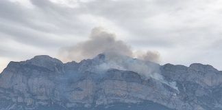 Incendio forestal en la Peña Montañesa