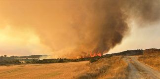 El incendio de Orés mantiene varios frentes activos