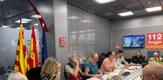 El operativo frena el avance del incendio de Orés y mantiene estable el perímetro