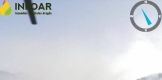 El incendio en Sierra Calva, en Seira, sigue activo