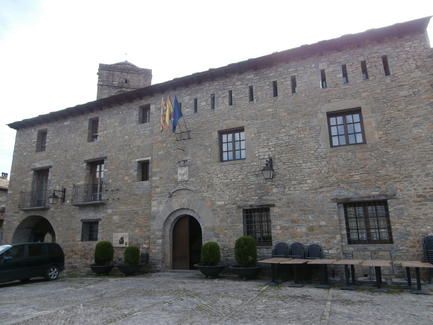 ayuntamiento_ainsa_0