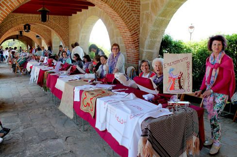 bolilleras_en_torreciudad_de_barbastro_2016