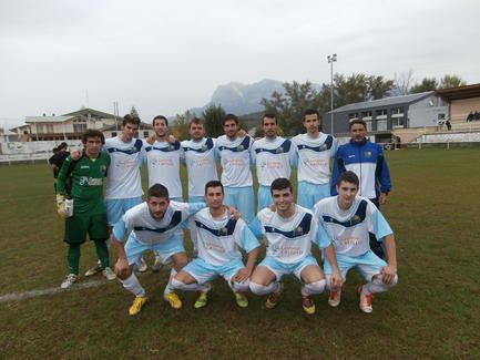 cas_ainsa_nueva_equipacion_11_oct_2015_0