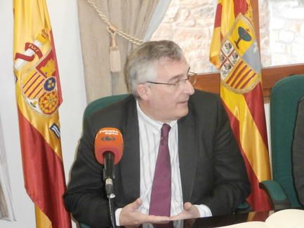 joaquin_olana_con_micro_en_ainsa_ene_2016_0