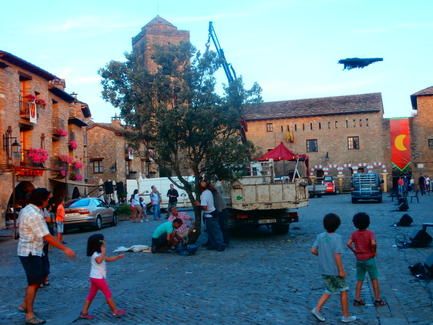 la_morisma_2016_colocando_carrasca