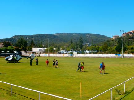 polideportivo_ainsa_menor