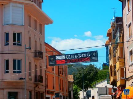 ultra_trail_sobrarbe_cartel_2015